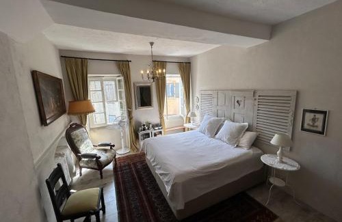 Quillan Casa | Tout Le Monde