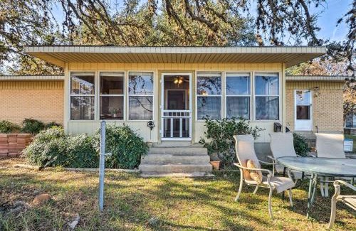 Tow Casa | Tow Retreat on Lake Buchanan with Dock and Kayaks!