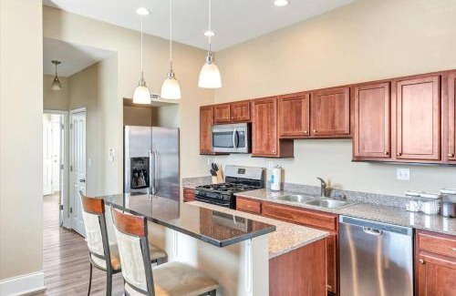 St. Louis Casa | Tower Grove Two-Story Cozy Unit for Groups STL side a