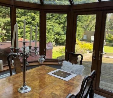 Helen's Bay Apartamento | Tower House Ground Floor Apartment