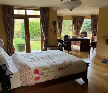 Helen's Bay Apartamento | Tower House Ground Floor Apartment