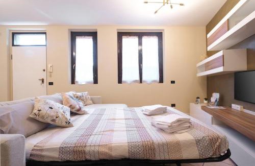 Paratico Apartamento | Tower & Lake Holiday