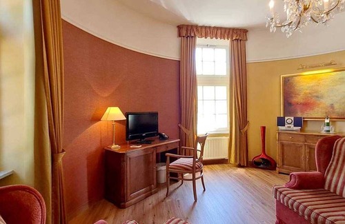 Muritz Otro | Tower suite castle lakeside - Seehotel Schloss Klink