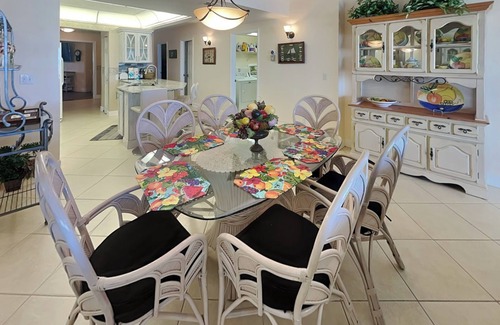 Ponce Inlet Condominio | Towers 2 - Ocean Towers 2102 | Beachfront Condo with Ocean Access, Patio + Pool