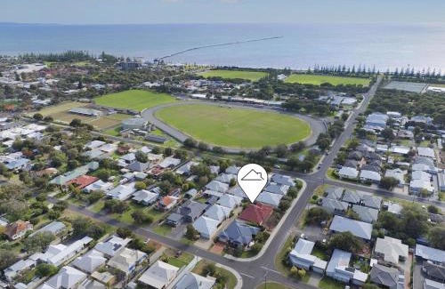 Busselton Casa | Town Central Entertainers Delight