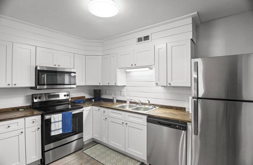 Aiken Casa | Town home located a stones throw to the Wilcox Hotel and Hitchcock Woods