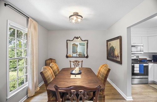 Aiken Casa | Town home located a stones throw to the Wilcox Hotel and Hitchcock Woods
