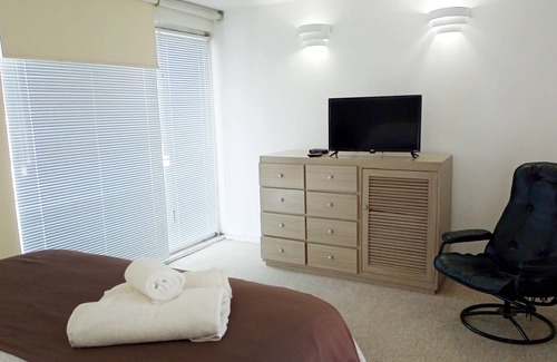 Coyoacán Apartamento | Town House 2 in San Ángel 2BR/3BA 1 Queen 2 Twin 1 Sofa bed double