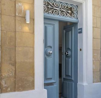 Luqa Apartamento | Town House in the Heart of Luqa - close to Malta International Airport
