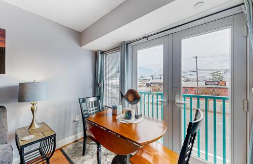 Dewey Beach Apartamento | Town of Dewey Beach - 1609 Coastal Hwy, The Opal #S207