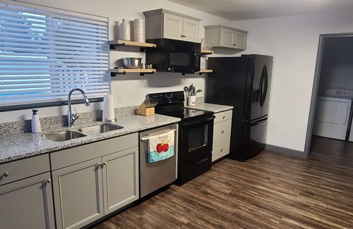 Westfield Casa | Towne and Out of Westfield - 5 min from Grand Park - 20 Min from Downtown Indy!