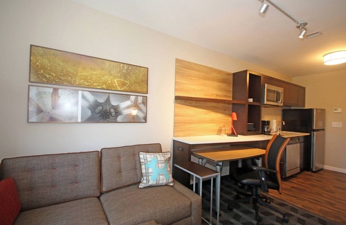 North Charleston Hotel | TownePlace Suites by Marriott Charleston-North Charleston