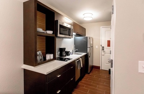 Buechel Hotel | TownePlace Suites by Marriott Louisville Airport