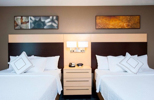 Johnston Hotel | TownePlace Suites by Marriott - Des Moines Urbandale