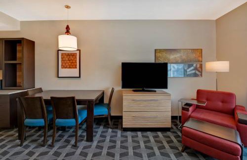 Biggs Field Hotel | TownePlace Suites by Marriott El Paso East/I-10