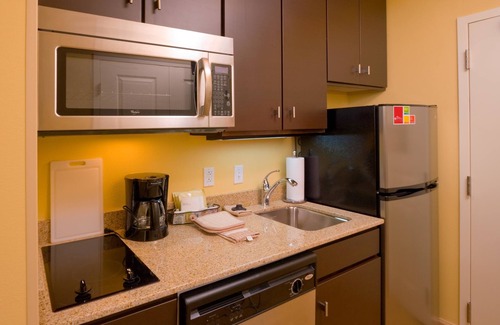West Omaha Hotel | TownePlace Suites by Marriott Omaha West