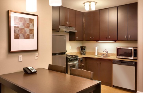 West Omaha Hotel | TownePlace Suites by Marriott Omaha West