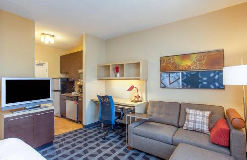 Huntsville Hotel | TownePlace Suites Huntsville