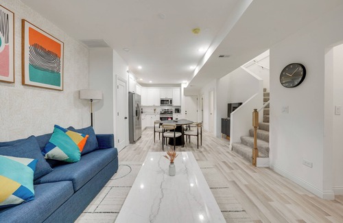 Lisle Casa | Townhome < 5 Mi to Naperville & Morton Arboretum