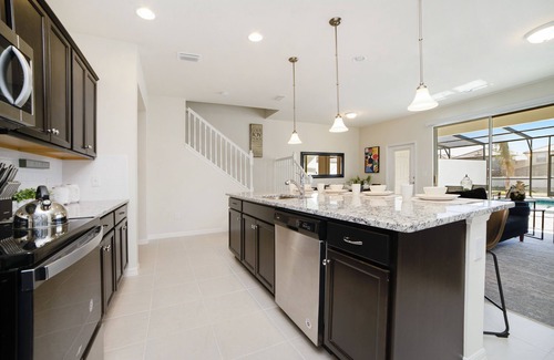 Four Corners Cabaña | Townhome Splash Pool BBQ Free Water Park!
