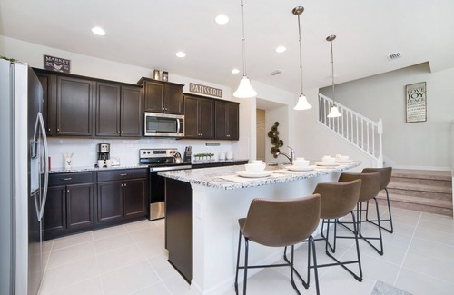 Four Corners Cabaña | Townhome Splash Pool BBQ Free Water Park!