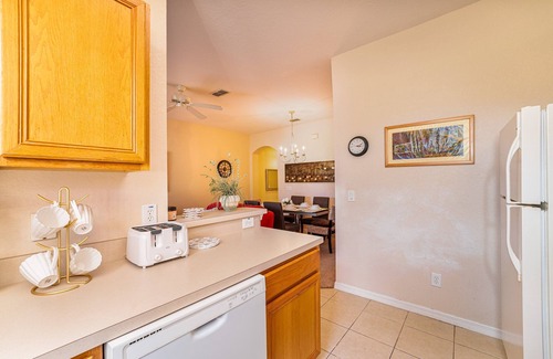 Highgate Park Casa | Townhome w/ balcony in Regal Palms Resort