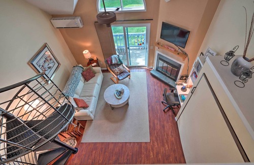 Ellicottville Apartamento | Townhome w/ Fireplace - Walk to Chairlift!
