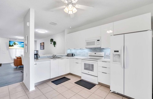 Sabal Harbour Casa | Townhome with Heated Pool, UTC mall, Fits 6, 2bd/2.5bath