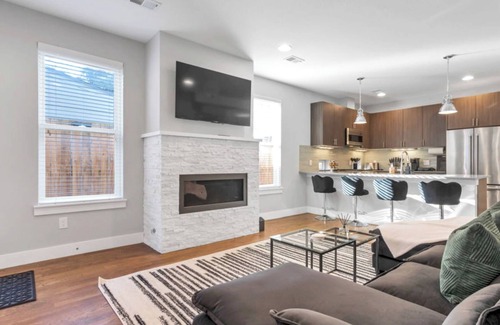 Congress Park Casa | Townhome with Movie and Game Room! Near Cherry Creek Sleeps 10