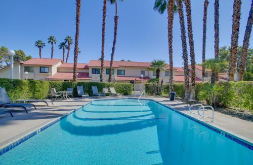 Palm Springs Casa | Townhome with Pool Access, Near Dtwn Palm Springs!