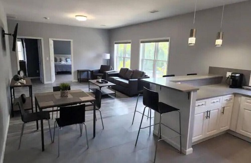 Downtown Niagara Falls Casa | Townhomes at the Falls - 312 D Upper - Buffalo Ave