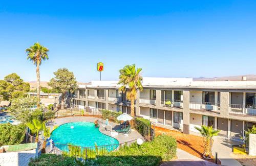 Barstow Hotel | Townhouse Barstow On Historic Route 66 CA I 15