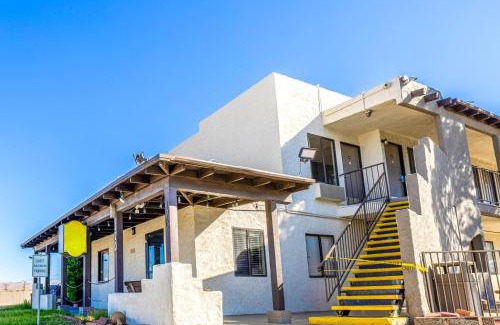 Barstow Hotel | Townhouse Barstow On Historic Route 66 CA I 15