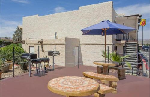 Barstow Hotel | Townhouse Barstow On Historic Route 66 CA I 15
