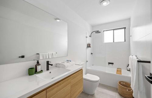 Marks Point Casa | Townhouse in Marks Point