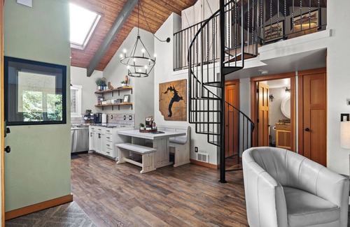 Sandpoint Casa | Townhouse in Private Lakeside Community