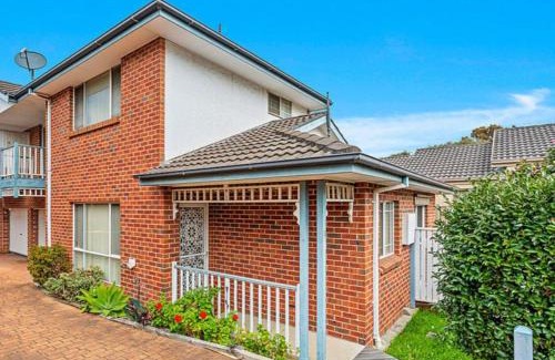 Shellharbour Casa | Townhouse in Shellharbour Village