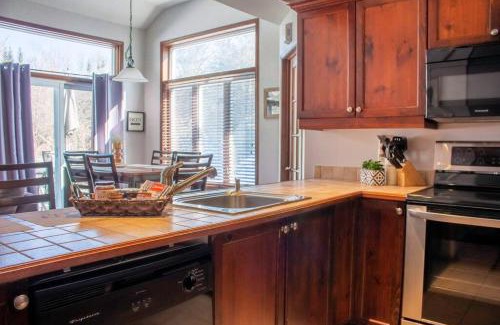 Mont-Tremblant Apartamento | Townhouse in Tremblant