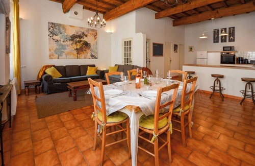 Tarascon Casa | Townhouse near historical center of Tarascon