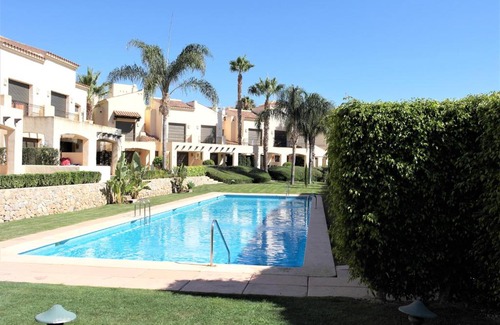 Roda Casa | Townhouse overlooking the pool