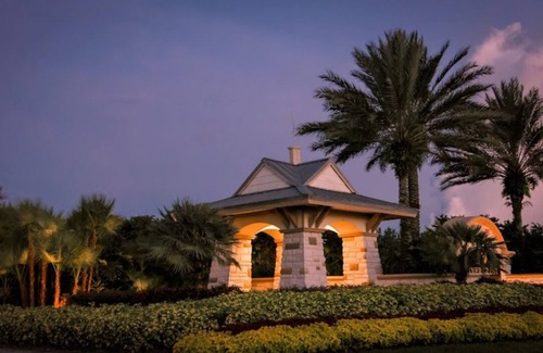 Riverview Casa | Townhouse Retreat! Free Wifi & AC in Riverview - Entire Unit Price