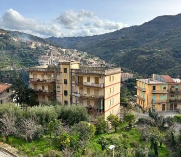 Sant'Angelo di Brolo Apartamento | TownHouse Sant'Angelo di Brolo