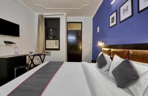 Sainik Farm Hotel | Townhouse Saket Residency Near Saket Metro