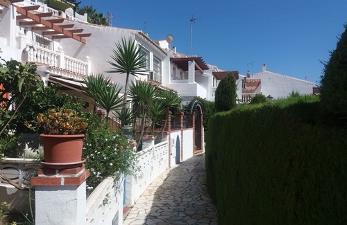 La Cala del Moral Casa | Chalet Adosado con piscina en la Cala del Moral a 10 Min andando de la playa