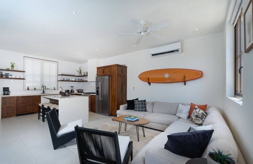 Las Catalinas Casa | Townhouse with Pool 2 Minute Walk to the Beach