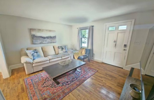 Dilworth Casa | Townhouse with Table Tennis