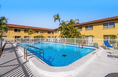 Whitney Beach Casa | Townhouses In The Cay - A1