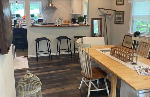 Stockton Casa | Towpath Weekend Retreat along river
