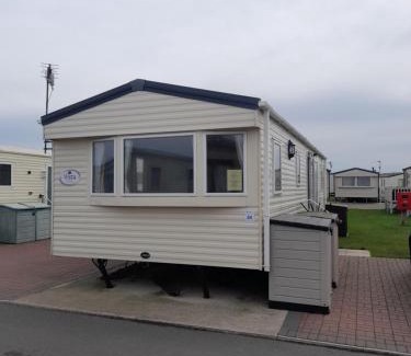 Towyn Casa | Towyn 24 Golden Gate Rentals