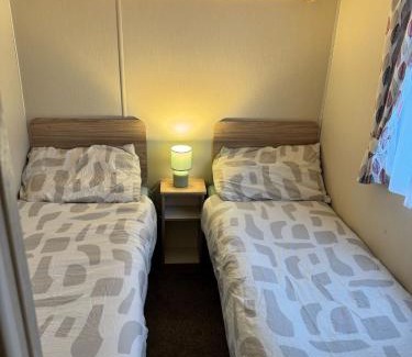 Towyn Casa | Towyn - 3 Bed Caravan - Pet Friendly